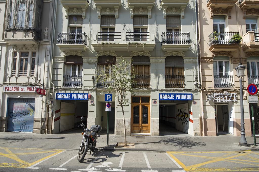Sueca Apartment With Terrace Ruzafa Mid-Term Valencia Exterior foto