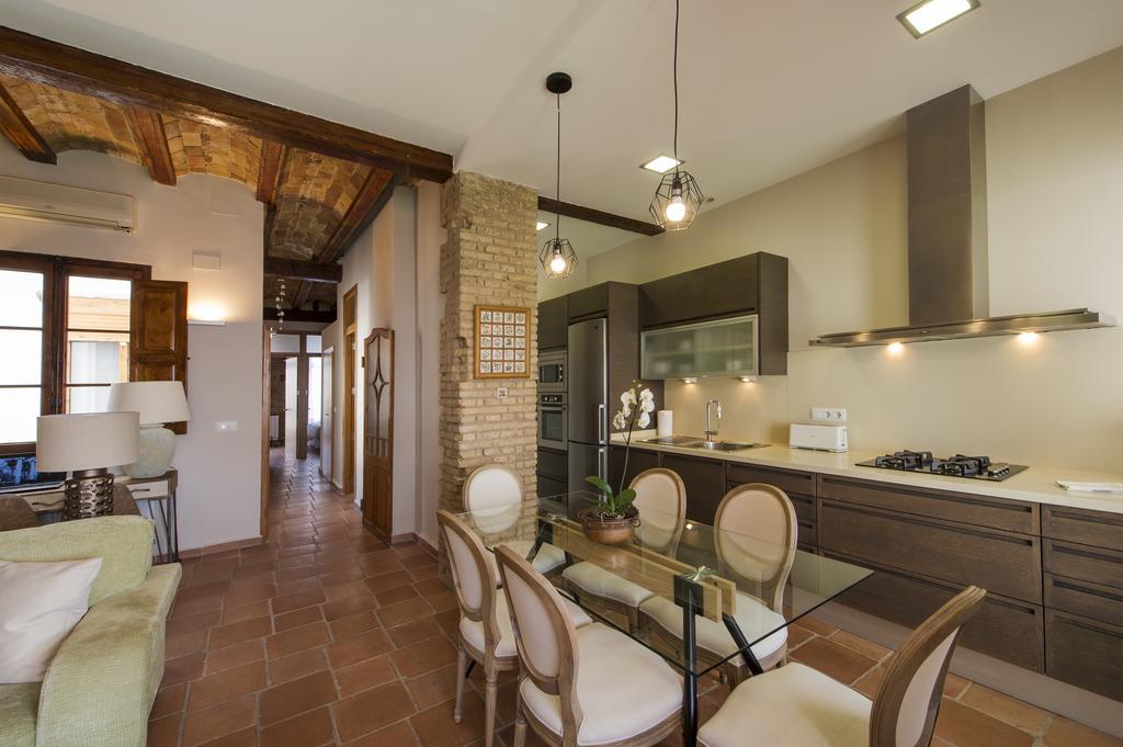 Sueca Apartment With Terrace Ruzafa Mid-Term Valencia Exterior foto